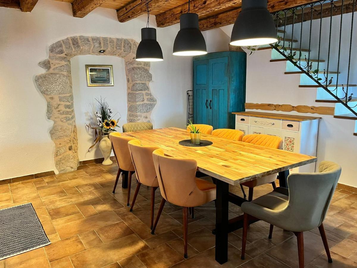 Villa Ca'Pietra, Rustic Stone House Malinska Exterior photo